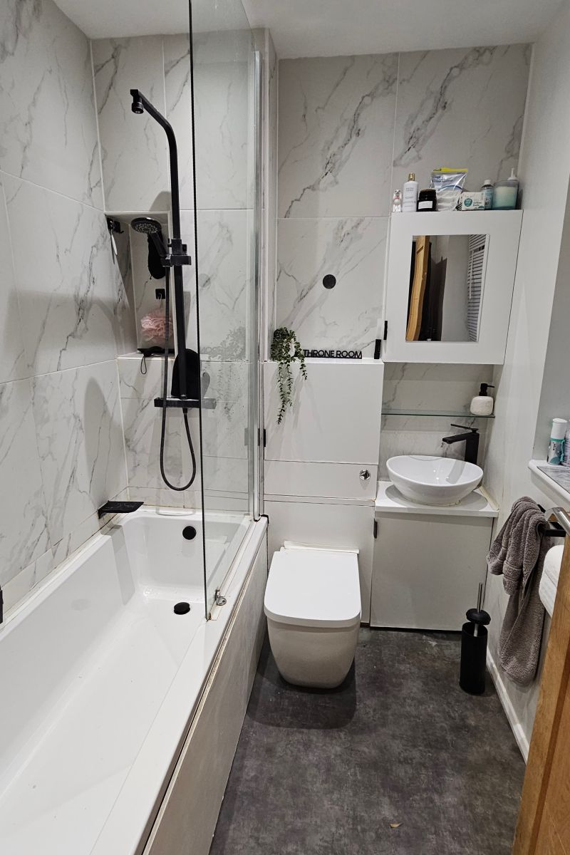 Bathroom before renovation